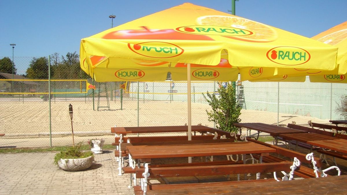 Hotel Kanu - Resort & Caravanning Smlednik Exterior foto